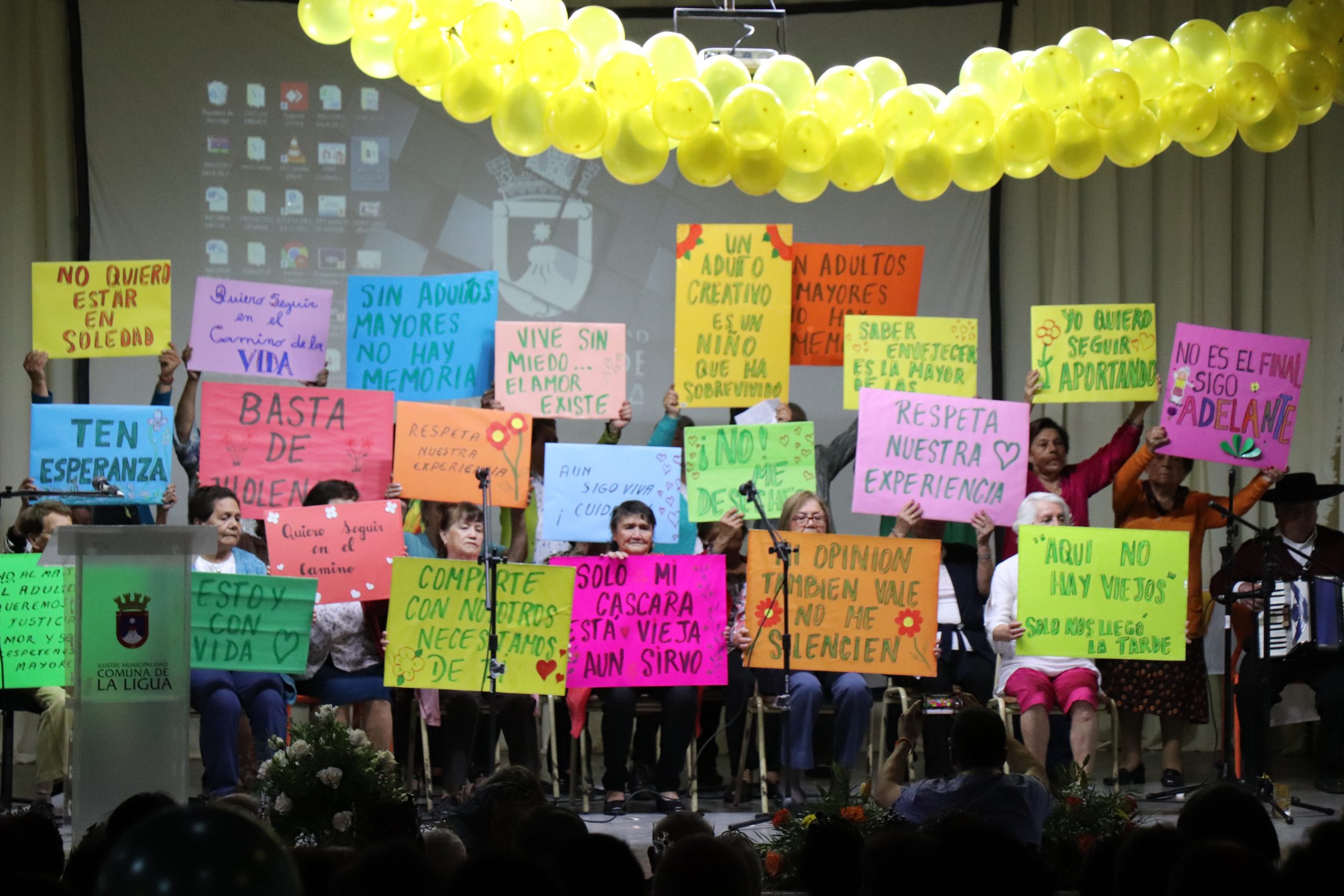 Cientos De Personas Mayores De La Ligua Celebraron Su Gran Gala 2022